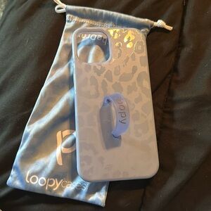 Loopy 12/12pro periwinkle leopard
